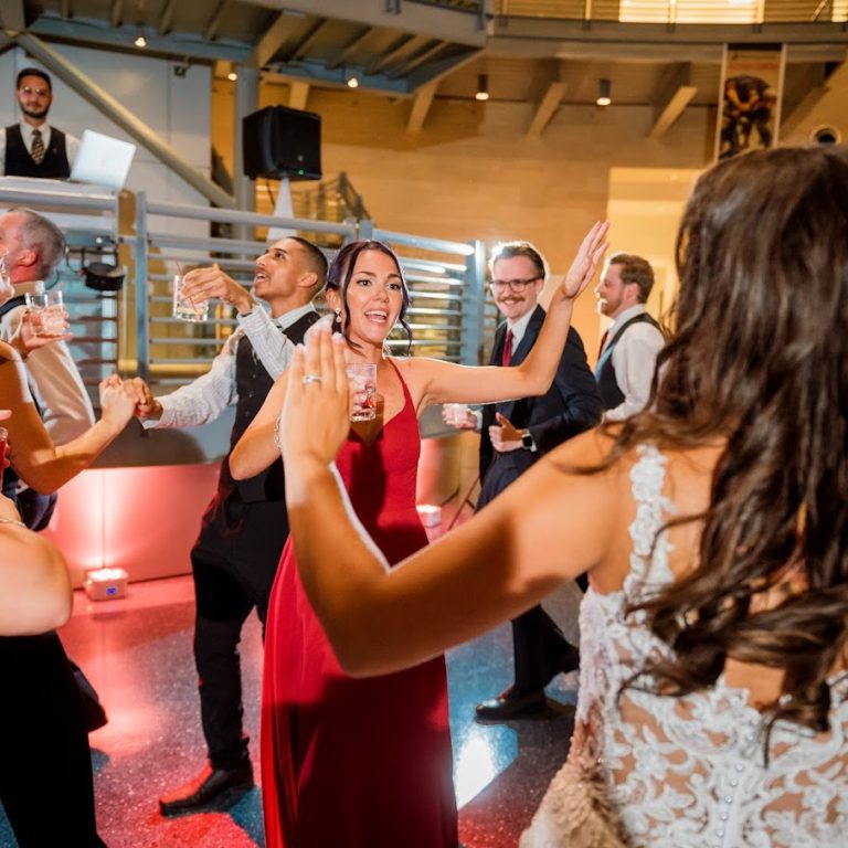 John-Maddy-Wedding-754-qoi6qo37qoewex9n020rbaivyppf4hfwsfzq2ws7pc